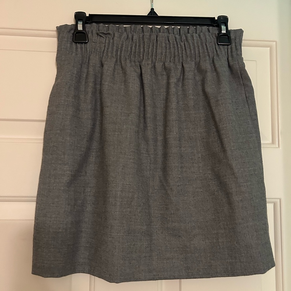 J Crew Factory Gray Skirt - NWT size 4